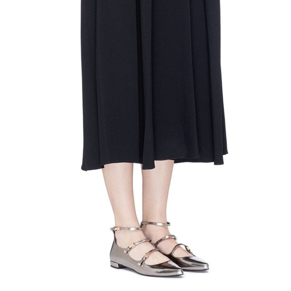 Stuart Weitzman Shoes - Stuart Weitzman Flippy Flat